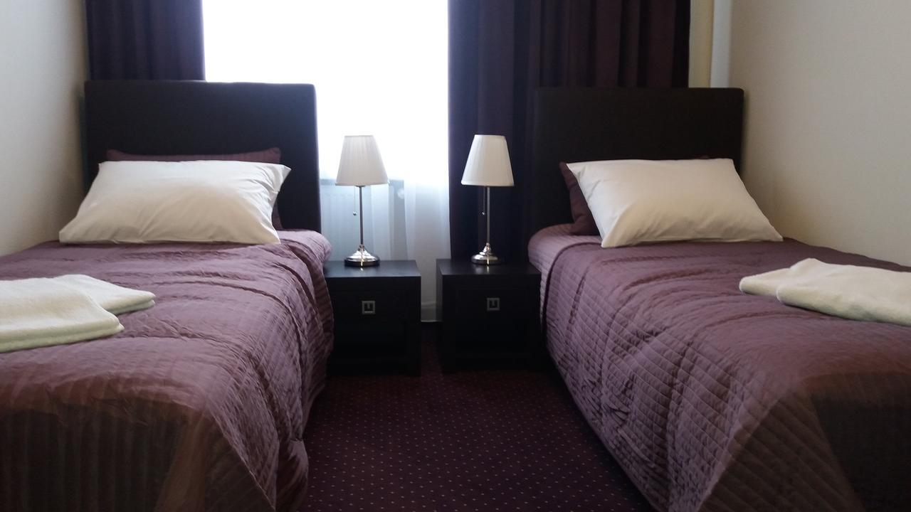 Scsk Pol Lawy Hotel Pulawy Exterior photo
