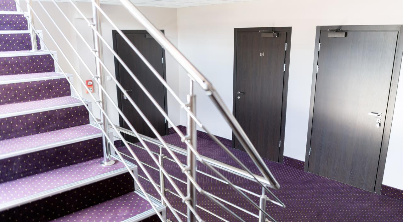 Scsk Pol Lawy Hotel Pulawy Exterior photo
